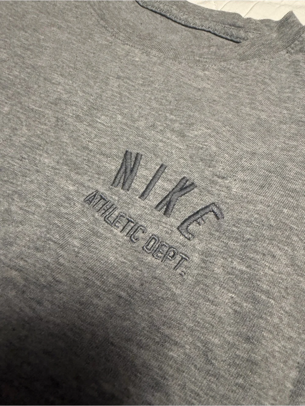 Nike Men’s Light Grey Short Sleeve Logo Tee